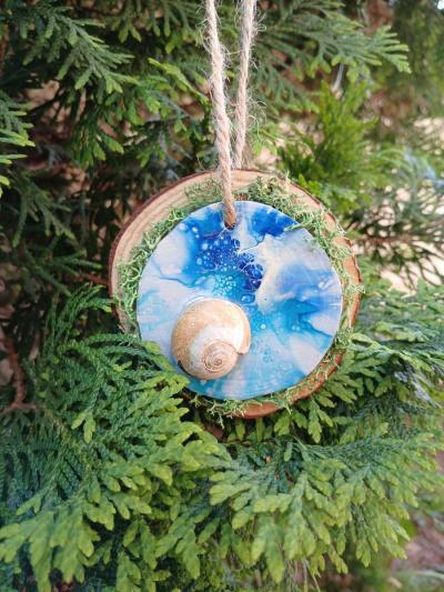 Down by the Sea Hanging Wooden Pour Painted Sharks Eye Ornam