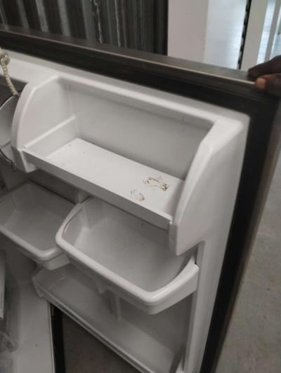 refrigerator and stove - Thumbnail 4