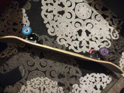 pro skateboard - Thumbnail 2