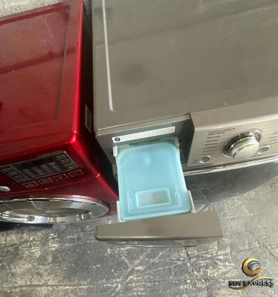 LG dryer electric with Steam - Thumbnail 3