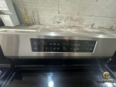 Frigidaire stove electric INDUCTION - Thumbnail 3