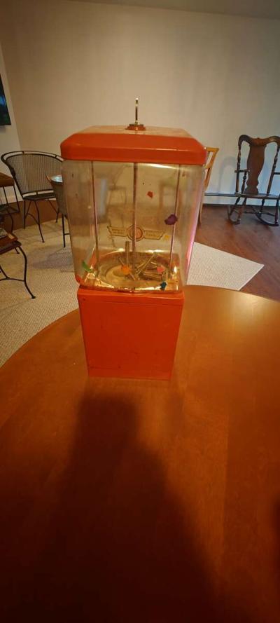 Vintage Northwestern Gumball Machine With Key - Thumbnail 5