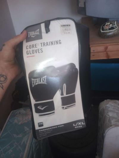 Everlast bag with gloves - Thumbnail 3