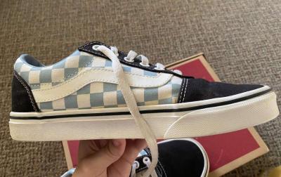 Gently Used Womens Vans - Thumbnail 5