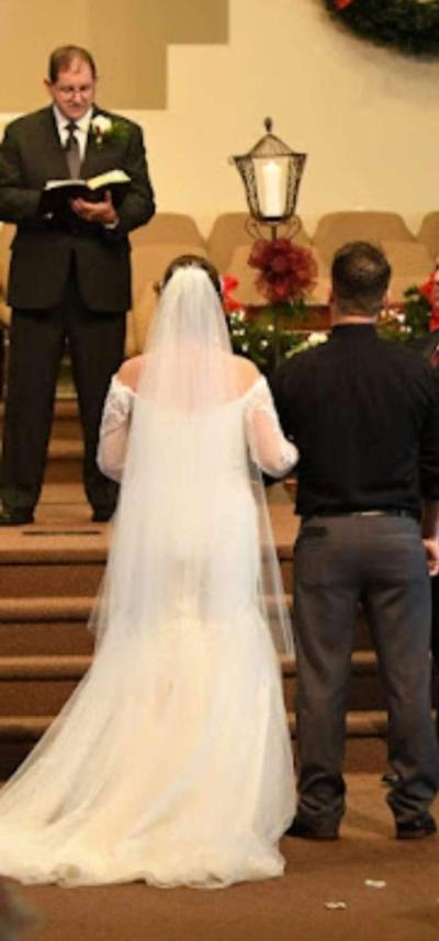 Davids Bridal Wedding Gown - Thumbnail 5