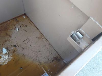 Nice HD Knaack Gang Box and HD Caster Wheels OEM Like New - Thumbnail 6