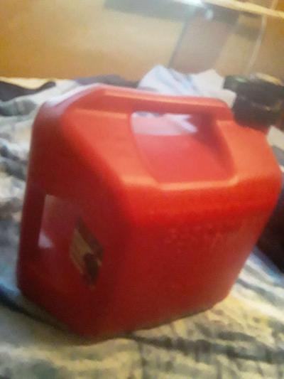 gasoline container - Thumbnail 3