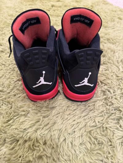 Jordan 4s Red Thunder all sizes - Thumbnail 6