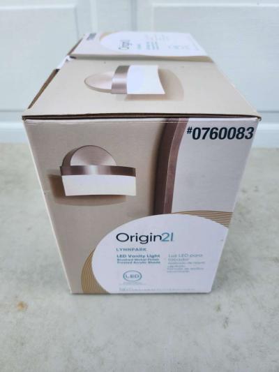 Origin21 Lynnpark Vanity Light BRAND NEW - Thumbnail 4