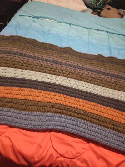 hand made crochet blanket - Thumbnail 5