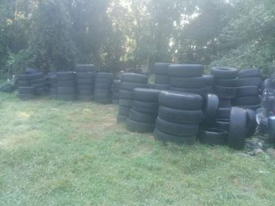 used tires all sizes can mount them to 30 a piece - Thumbnail 2