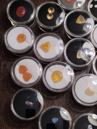 Opal Lot - Thumbnail 2