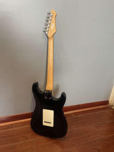 Austin left handed electric guitar - Thumbnail 6