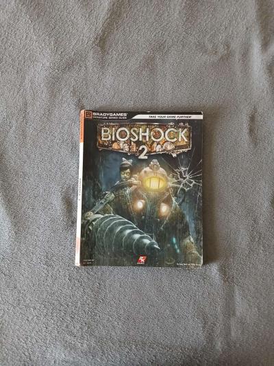 BioShock 2 with Official Strategy Guide Magazine PS3 - Thumbnail 4