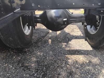1998 Chevy C650 Cab Chassis 3116 Caterpillar Motor 5 SPEED - Thumbnail 4