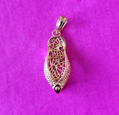 18 k gold filled pendant