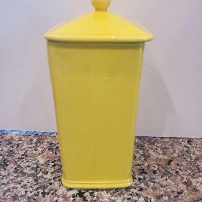 Vintage McCoy Stoplight Cookie Jar labeled 351 USA - Thumbnail 3