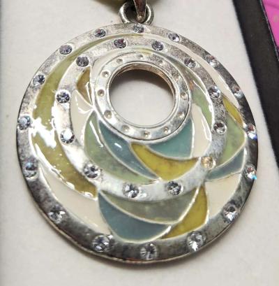 Boutique Green and Blue Enamel Pave Accented Fashion Jewlery - Thumbnail 3