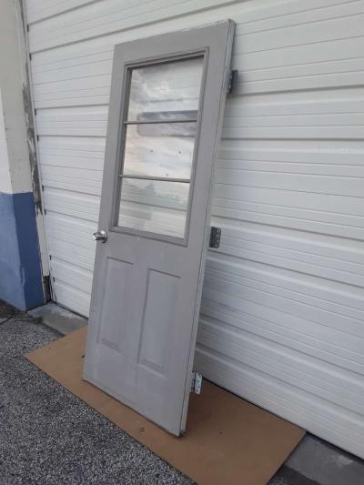 Nice Light Gray Entryway Steel Door with Glass 32 X 80 RH - Thumbnail 3