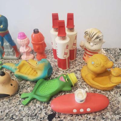 13 Vintage Avon Floating Soap Dish and Bubble Bath Bottles - Thumbnail 2