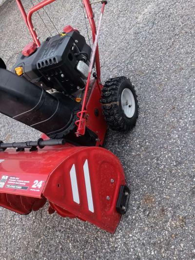 snow blower - Thumbnail 2