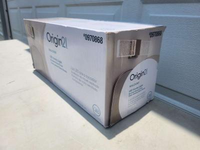 Origin21 Waldorf Vanity Light Bar BRAND NEW - Thumbnail 3