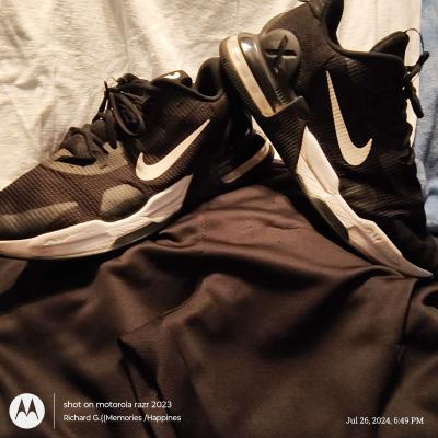 Nike shoes - Thumbnail 3