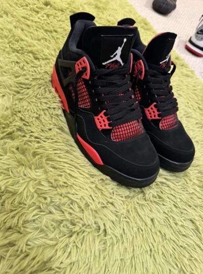Jordan 4s Red Thunder all sizes - Thumbnail 2