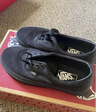 New Vans out of box Unisex size - Thumbnail 4
