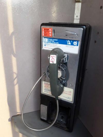 nice inside Bell Telephone booth with phone OEM like new - Thumbnail 5
