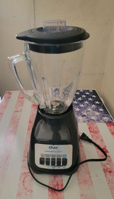 The Oster Classic Blender Duralast 5 Speed