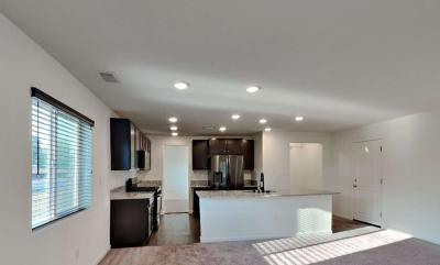 3 Bed 2 Bath House - Thumbnail 4