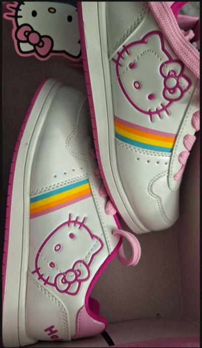 Hello Kitty Sneakers Size 1 - Thumbnail 2