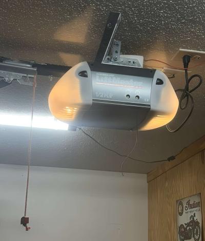 Used Garage Door System - Thumbnail 2