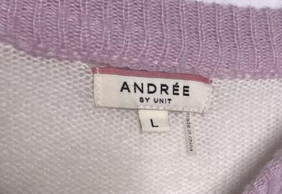 pink and white sweater - Thumbnail 2