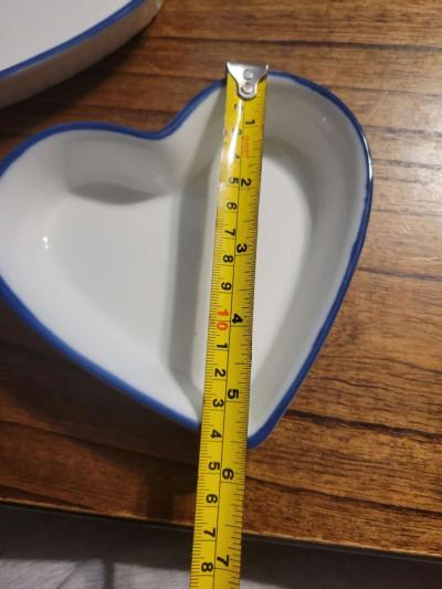 2 heart shaped serving dishes or can be used a little Trinke - Thumbnail 2