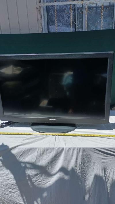 Panasonic tv - Thumbnail 3