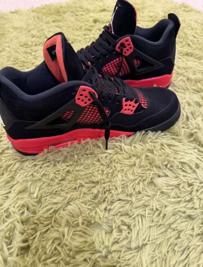 Jordan 4s Red Thunder all sizes - Thumbnail 5