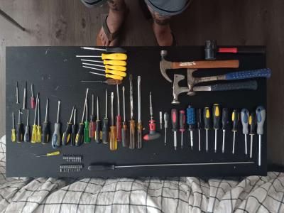 lots of tools and hardware - Thumbnail 6