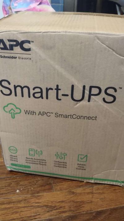 Smart UPS with Smart Connect 1500 VA - Thumbnail 4