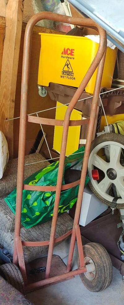 toolboxes leafblowers ect - Thumbnail 2