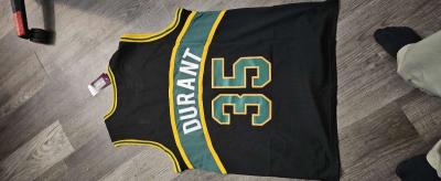 NBA and NFL jeresys - Thumbnail 4