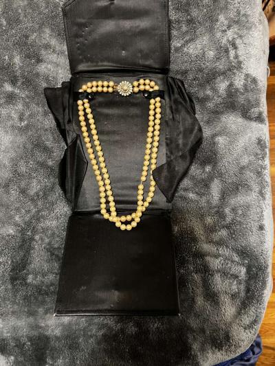 real pearls - Thumbnail 2