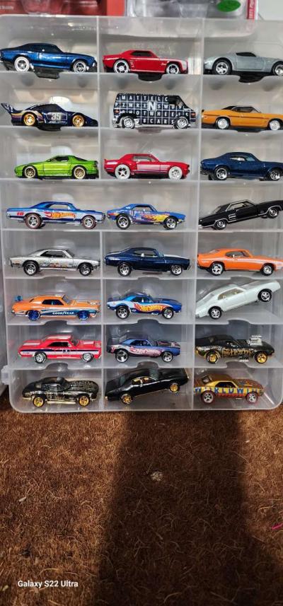 DIECAST CAR LOT HOT WHEELS AUTO WORLD JOHNNY LIGHTNING - Thumbnail 6