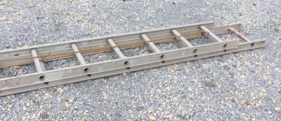 Aluminum Extension Ladder - Thumbnail 2