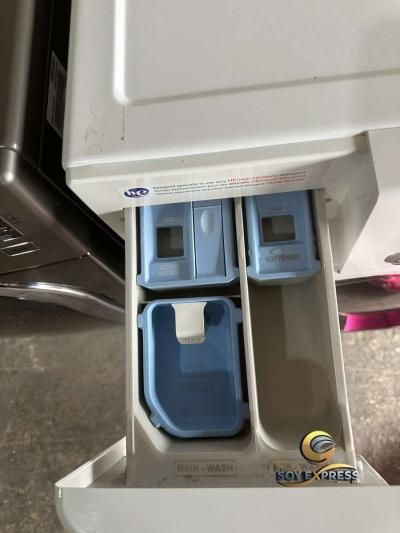 LG washer and dryer front load electric - Thumbnail 3