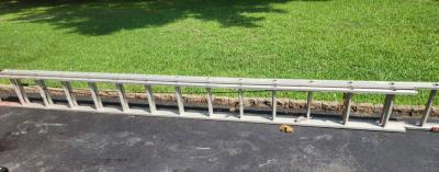 Aluminum Extension Ladder - Thumbnail 3