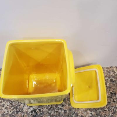 Vintage McCoy Stoplight Cookie Jar labeled 351 USA - Thumbnail 6