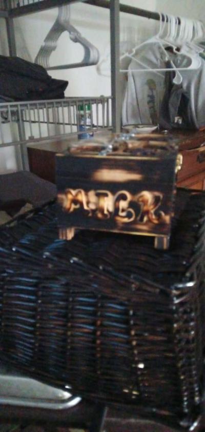 hand crafted box Rubin county themed - Thumbnail 5