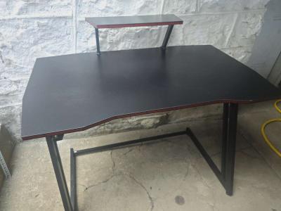 Gamer Desk - Thumbnail 2